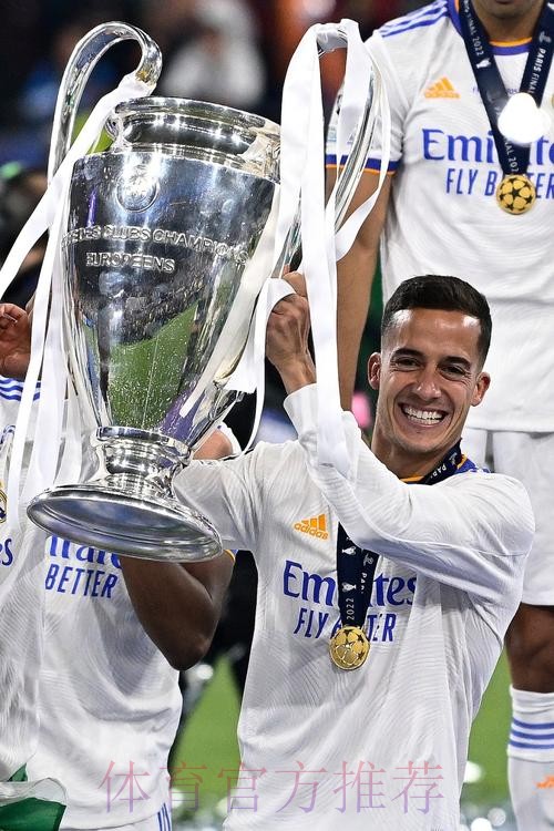 阿斯报:皇马为巴斯克斯开500万欧年薪续约报价 阿斯报:皇马为巴斯克斯开500万欧年薪续约报价